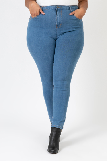 Großhändler Pomme Rouge Paris - Hellblaue Ultra-Stretch-Jeans (B6020)