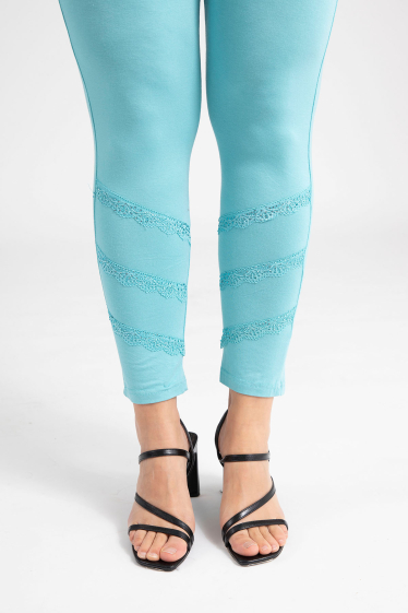 Wholesaler Pomme Rouge Paris - Leggings with lace and rhinestone band (B225)