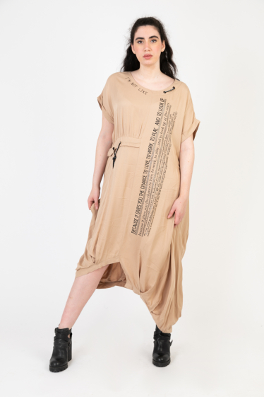 Großhändler Pomme Rouge Paris - Beiges asymmetrisches Kleid (C6558)