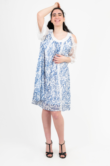 Großhändler Pomme Rouge Paris - Plus-Size-Kleid mit blauem Print (C6598)