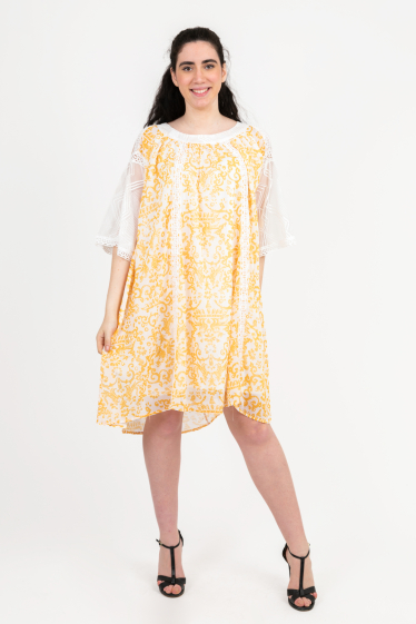 Großhändler Pomme Rouge Paris - Plus-Size-Kleid mit gelbem Print (C6598)