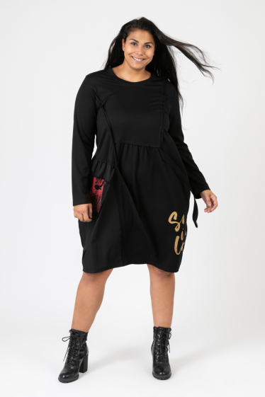 Wholesaler Pomme Rouge Paris - Black dress with patterns and ribbing (C6637)