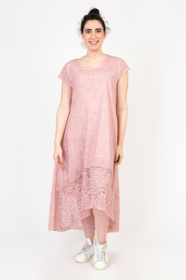 Wholesaler Pomme Rouge Paris - Pink dress with lace plus size (C8016)