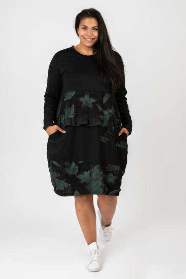 Wholesaler Pomme Rouge Paris - Green semi printed dress (CA6623)