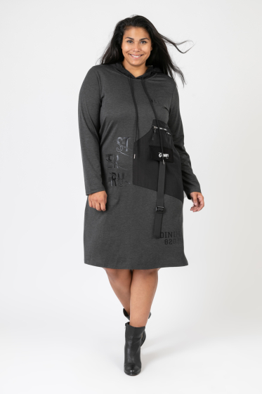 Wholesaler Pomme Rouge Paris - Plus Size Sweatshirt Dress (C6635)
