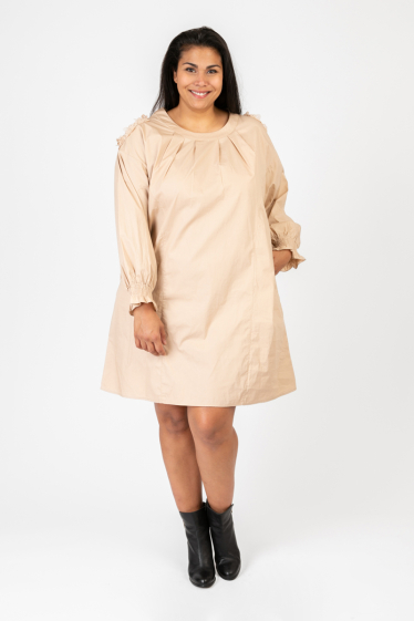 Wholesaler Pomme Rouge Paris - Plain dress with plus size embroidery (C6608)