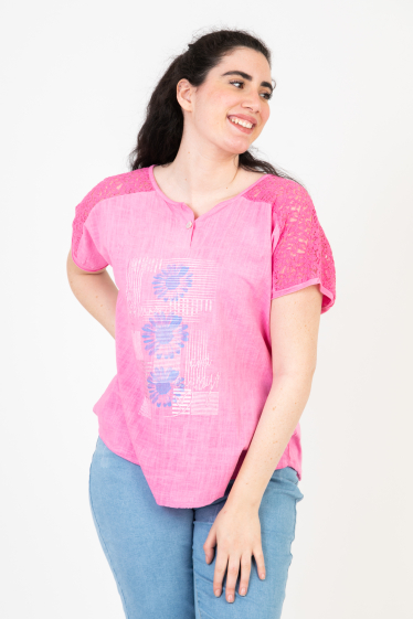 Wholesaler Pomme Rouge Paris - Plus size pink tshirt (C8011)