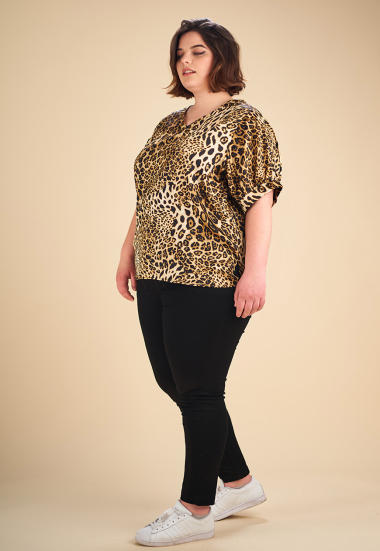 Wholesaler Pomme Rouge Paris - Leopard print tshirt (C6224)