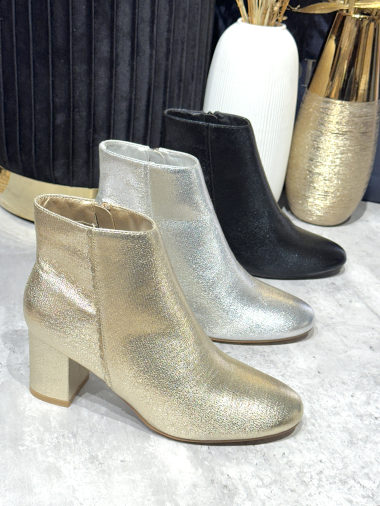 Wholesaler Poti Pati - Ankle boots with square heel with metallic material WJ040