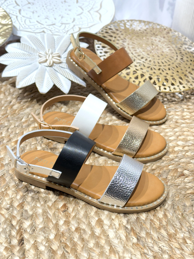 Wholesaler POTI PATI KIDS - KID647M Two-tone flat sandals with studded sole