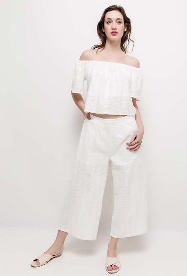 Wholesaler Princesse - Embroidered and perforated top and pants