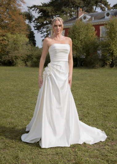 Wholesaler Promarried - Strapless satin wedding dress