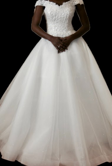 Grossistes PROMARRIED - Robe de mariée coupe princesse dentelle