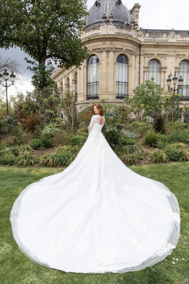 Grossiste PROMARRIED - Robe de mariée princesse manches longues BL5531 ivoire