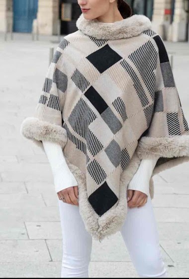 Wholesaler Promise - Poncho with fur checks