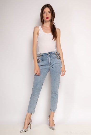 Wholesaler Queen Hearts - Mom jeans with buckles