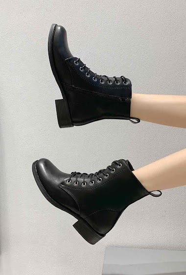 Wholesaler Queen Vivi - Lace up ankle boots