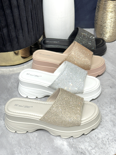 Wholesaler R and BE - Platform mules with rhinestone band OR650