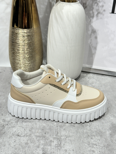 Wholesaler R and BE - thick-soled sneakers with laces