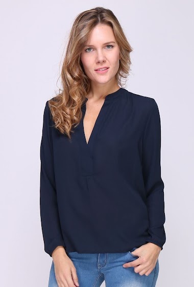 Wholesaler Revd'elle - Revd'elle - Chic and classy blouse with Tunisian collar, long sleeves