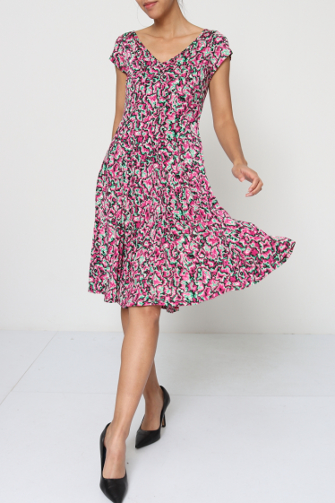 Wholesaler Revd'elle - Revdelle - Short flared dress with V-neck and short sleeves