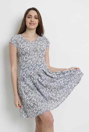 Wholesaler Revd'elle - Revd'elle - Round neck flared dress with short sleeves