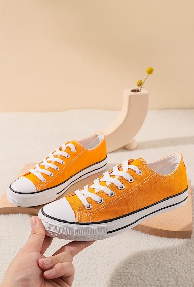 Wholesaler Rock and Joy - Women's classic canvas sneakers - Nuances Orange/Yellow/Brown