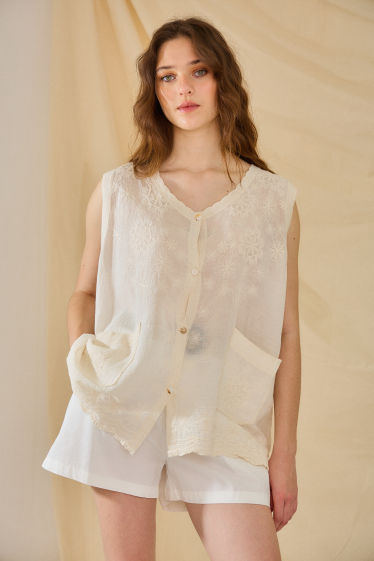 Wholesaler Rosa Fashion - English embroidery vest