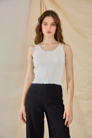 Wholesaler Rosa Fashion - Sleeveless knit top