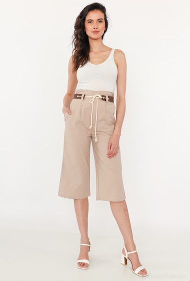 Wholesalers Rosa Fashion - Solid capri pants