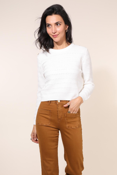 Wholesaler Rosa Fashion - Plain sweater with buttons on the shoulder