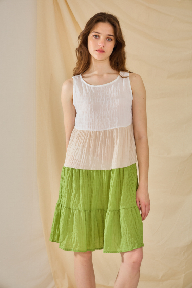 Wholesaler Rosa Fashion - Short Tricolor Dress: Elegance in Three Colors