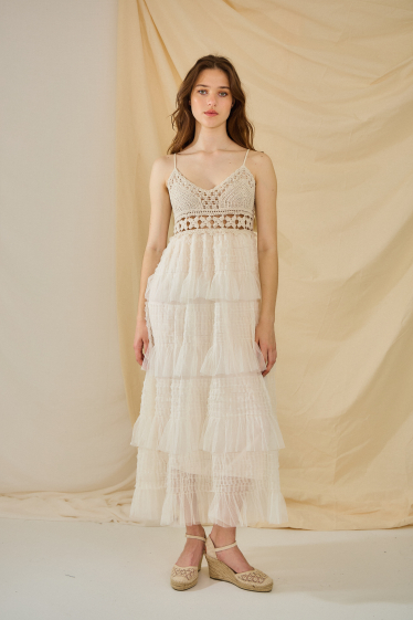 Wholesaler Rosa Fashion - Crochet and Tulle Dress: Delicate Elegance