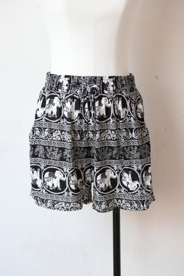 Großhändler Rosa Fashion - Shorts with printed elephants