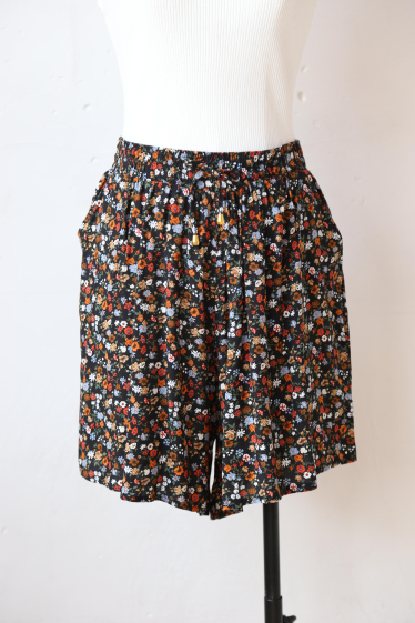 Wholesaler Rosa Fashion - Flowing printed shorts