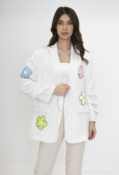 Wholesaler Rosy Days - Striped blazer with colorful 3D flowers