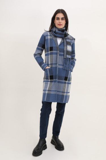Wholesaler Rosy Days - Checked hooded vest with scarf
