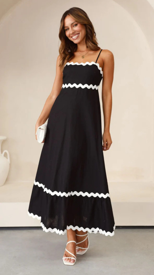 Wholesaler Rosy Days - Maxi trapeze dress with wave-edged details