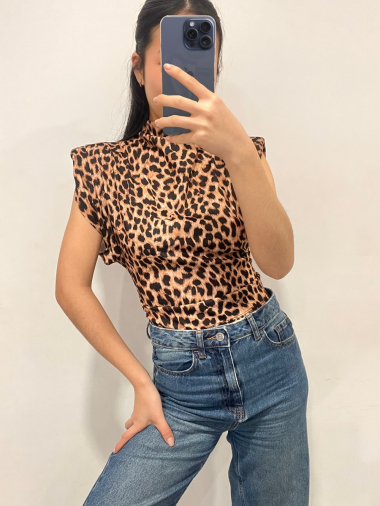 Wholesaler Rosy Days - Leopard print top with shoulder pads