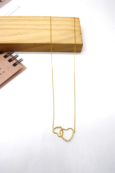 Großhändler Rouge Bonbons - Halskette mit zwei gekreuzten Herzen aus Edelstahl