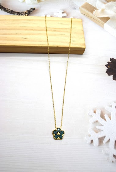 Necklace in stee