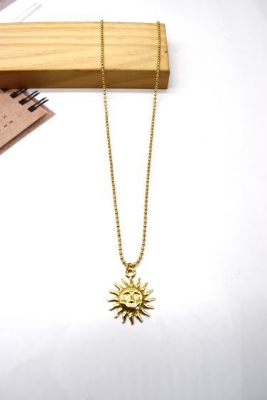 Wholesaler Rouge Bonbons - Stainless steel sun face necklace