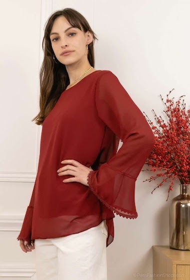 Großhändler RZ Fashion - Bluse mit Spitze auf der Rückseite