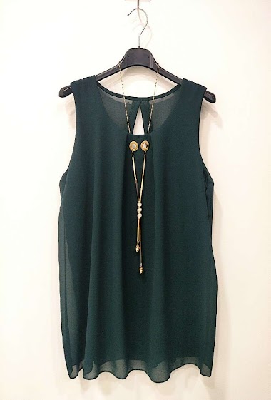 Wholesaler RZ Fashion - Sleeveless top with necklace