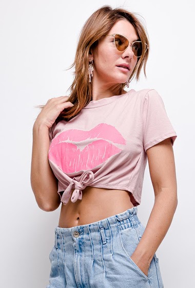 Grossiste RZ Fashion - T-shirt avec bouche