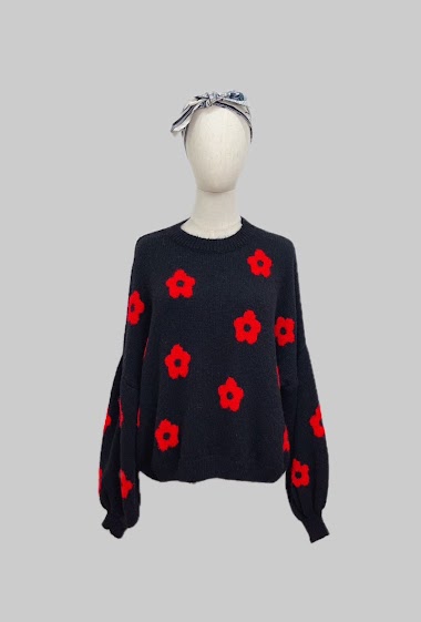 Knit sweater with flower