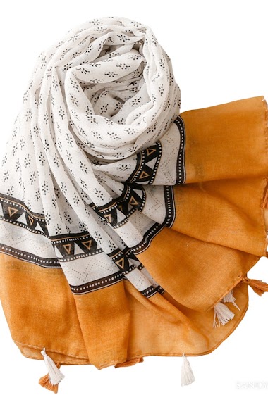 Großhändler Sandy Paris - Printed scarf with pompons