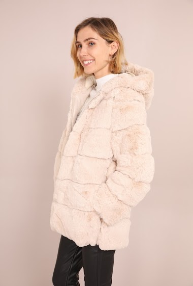Wholesaler Sandy Paris - Long faux fur coat with hood