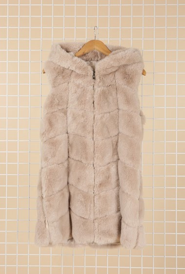 Wholesaler Sandy Paris - Sleeveless long faux fur coat