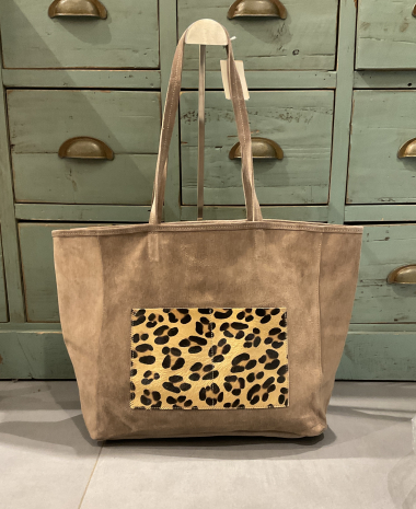 Wholesaler CINNAMON - Tote bag with animal pattern pocket